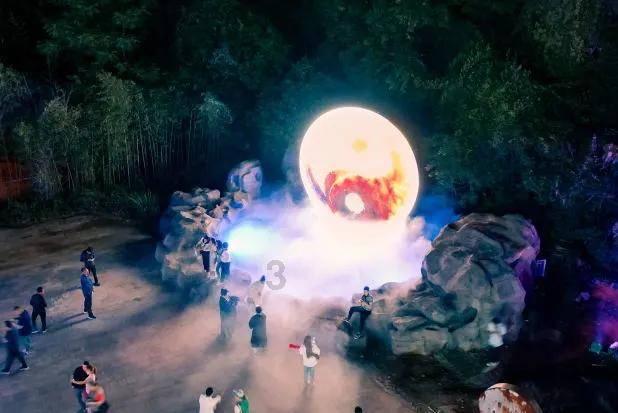 赵露思写真大片P太大?化妆师晒图被抓包,P图事故后直接删帖